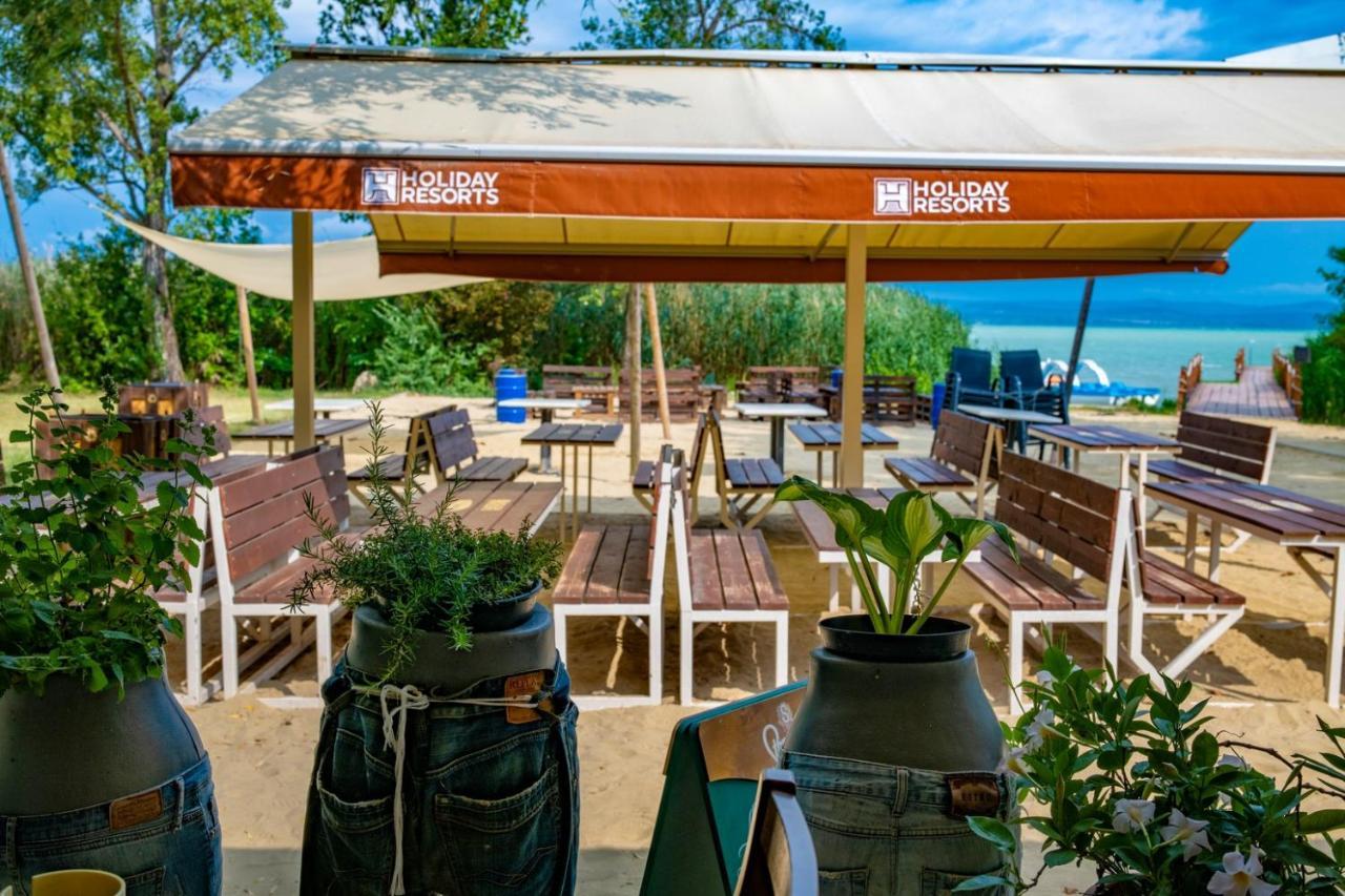 Holiday Resorts 3* Balatonszarszo
