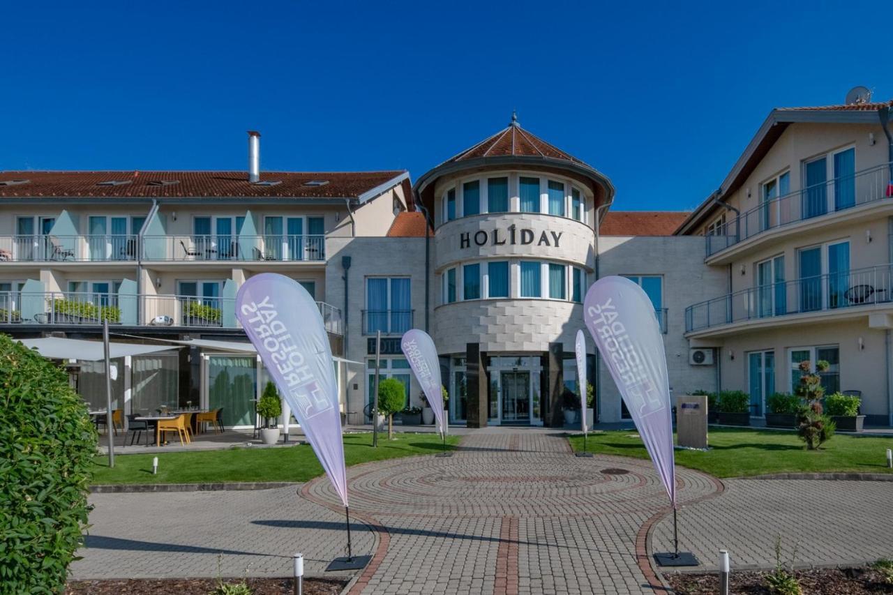 Holiday Resorts Балатонсарсо